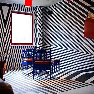 Red Emperor Хостел *