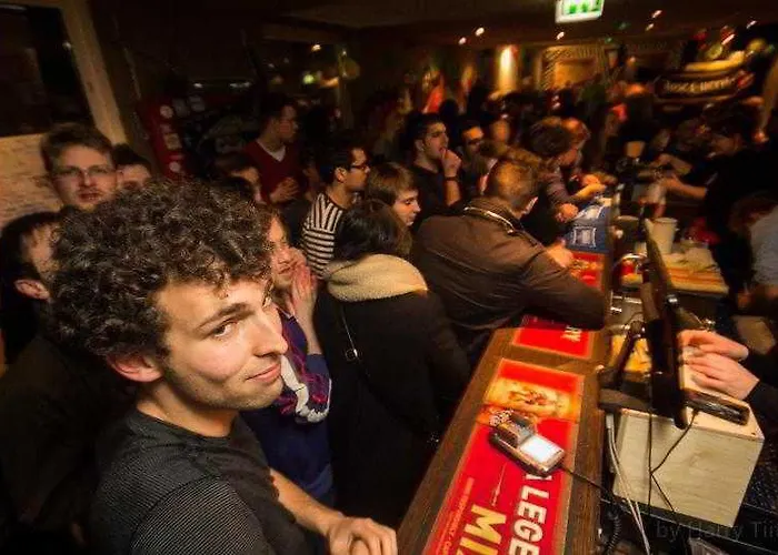 ホステル Red Emperor *