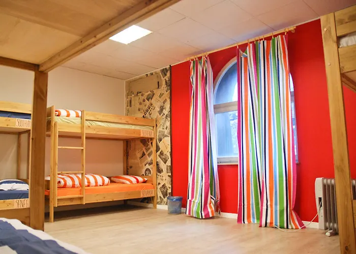 Red Emperor ホステル